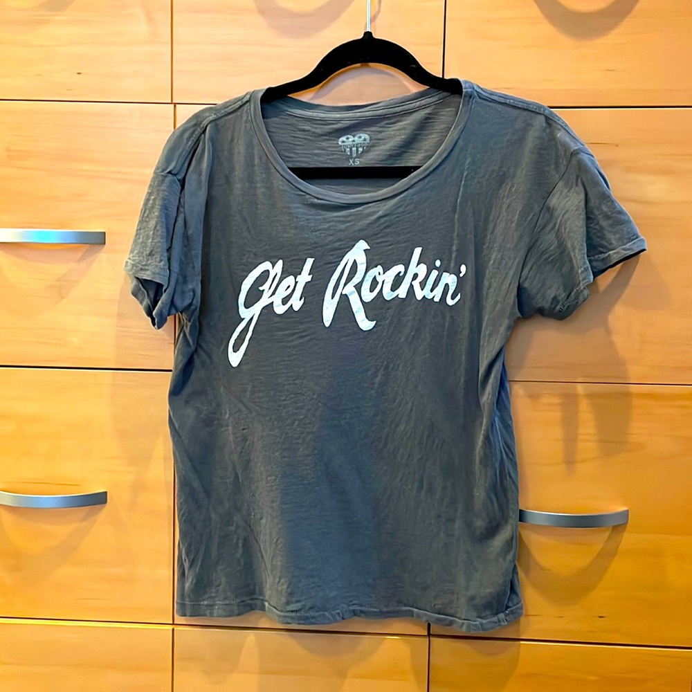 Junk food XS grey shirt